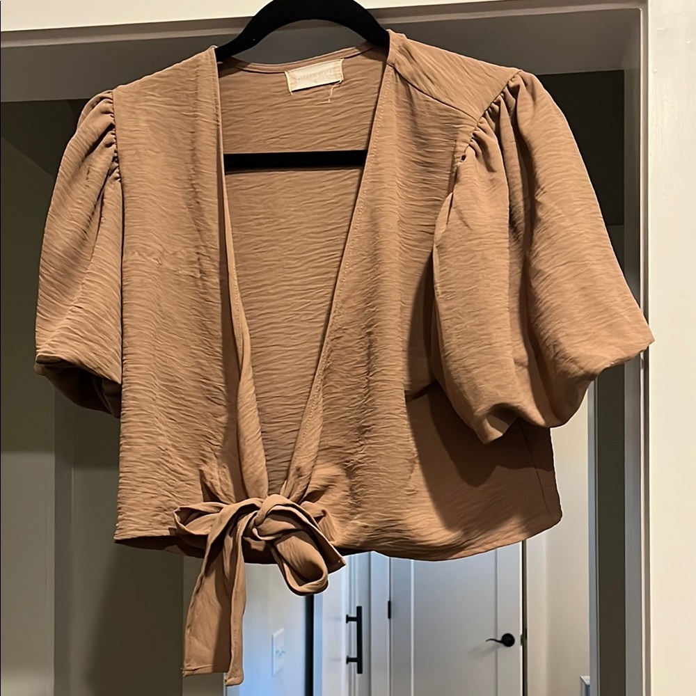 Never worn (tags removed) Altar’d State cropped front tie jacket